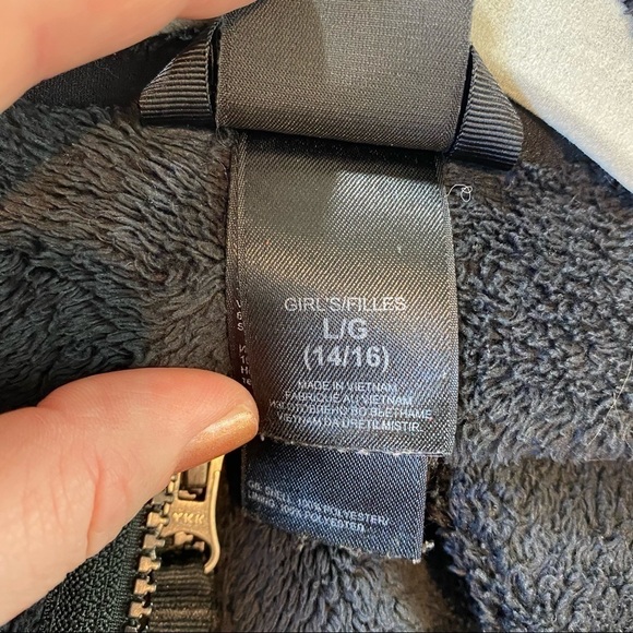 The North Face Osolita Zip Up Fleece Jacket Black Large 14/16 Girls Pockets Soft - Picture 6 of 13